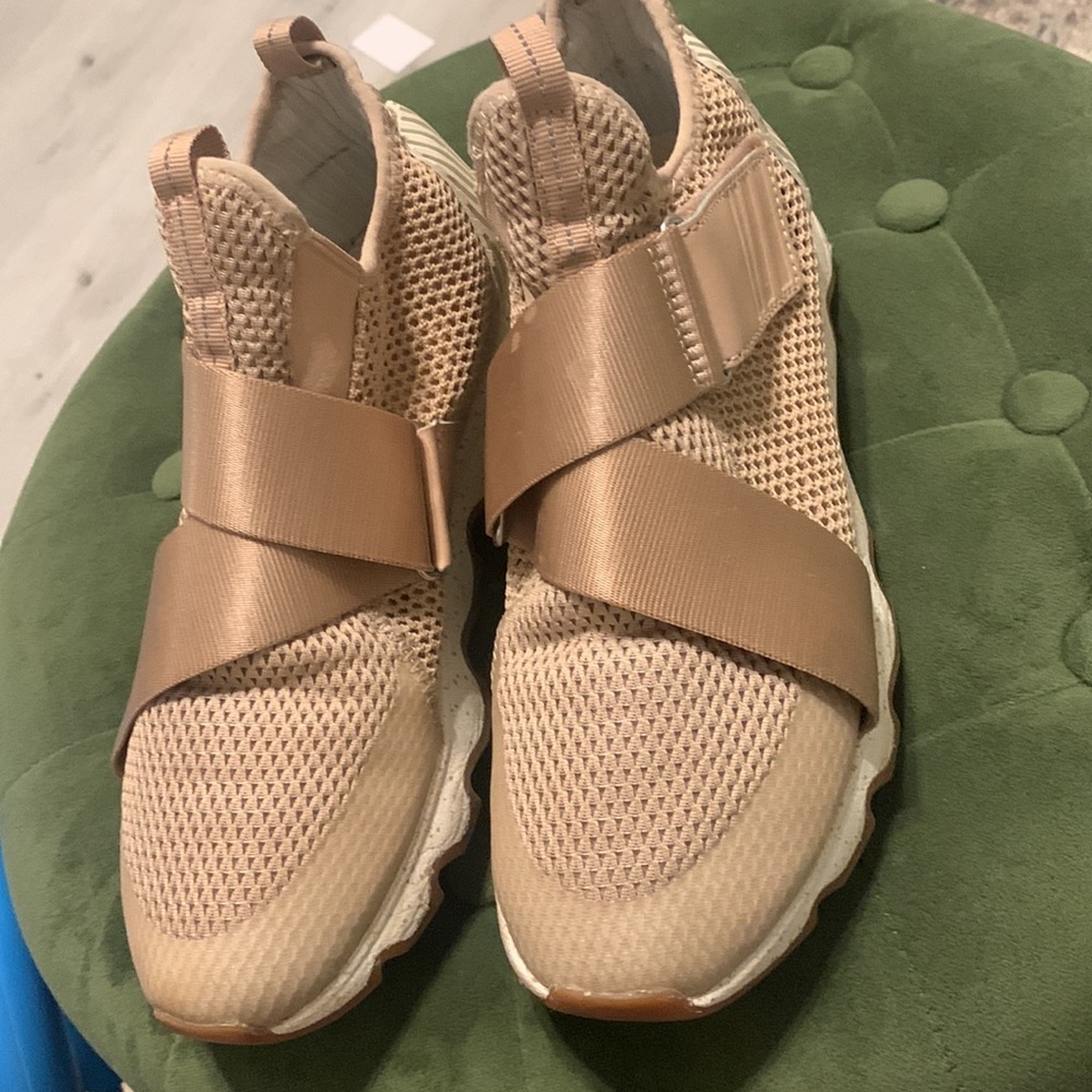 Sorel 'Kinetic Sneak' Sneakers 9.5  pink beige - Picture 3 of 8